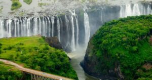 Lire la suite à propos de l’article Namibie – Botswana & Zimbabwe en 13 jours